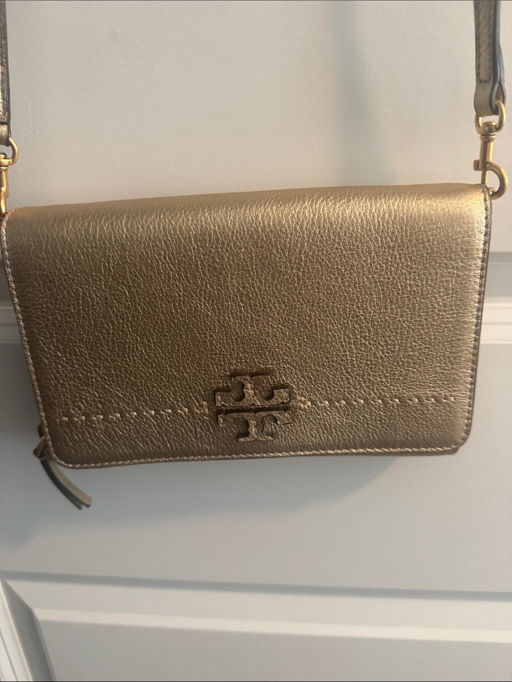 Tory Burch Metallic Gold Pebbled Leather Crossbody Wallet Bag